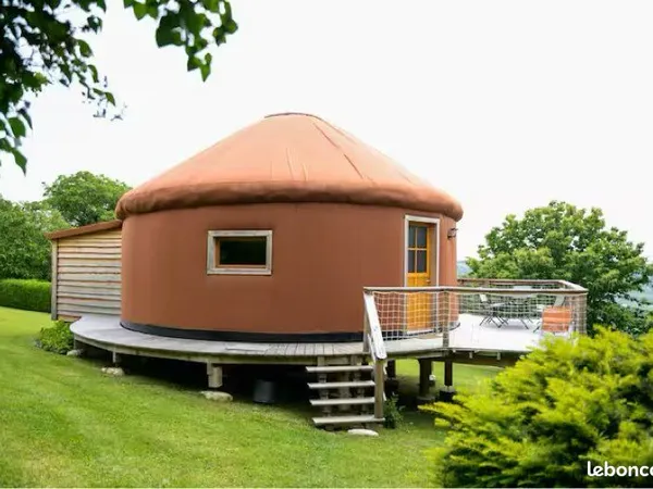 Yourte contemporaine 