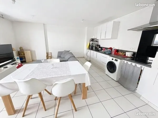 Appartement 3 pièces 65m² avec terrasse 