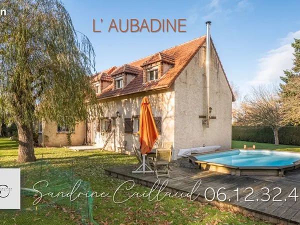 Maison 10 pièces 219 m² 