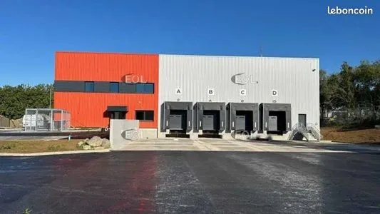 Local industriel 3 471 m² 