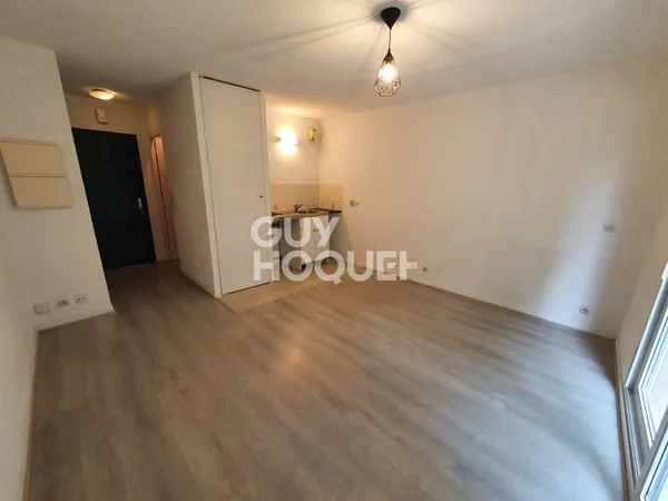 Studio 1 pièce 21 m² 