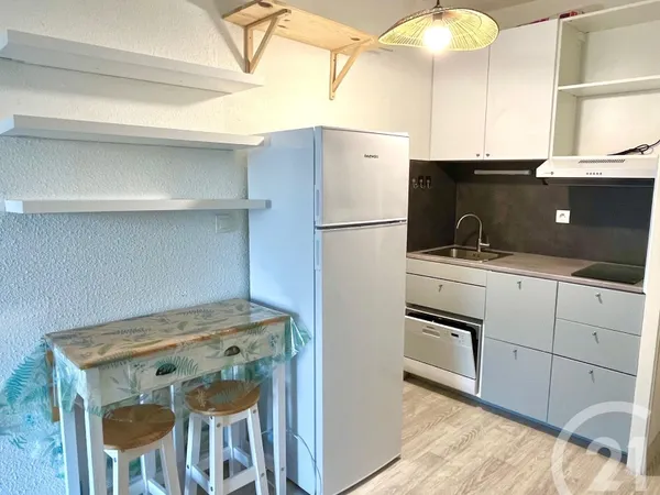 Studio 1 pièce 18 m² 