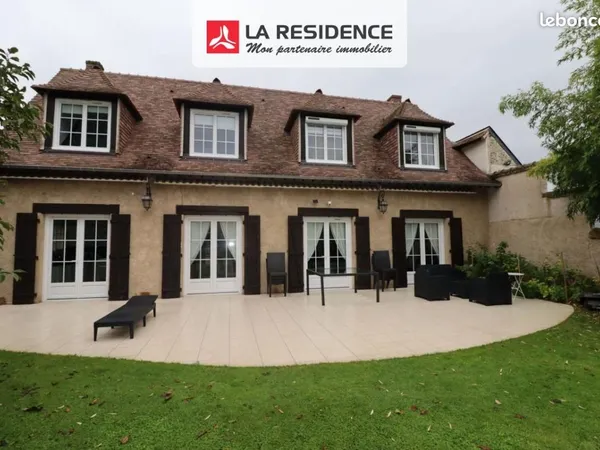 Maison 7 pièces 183 m² 