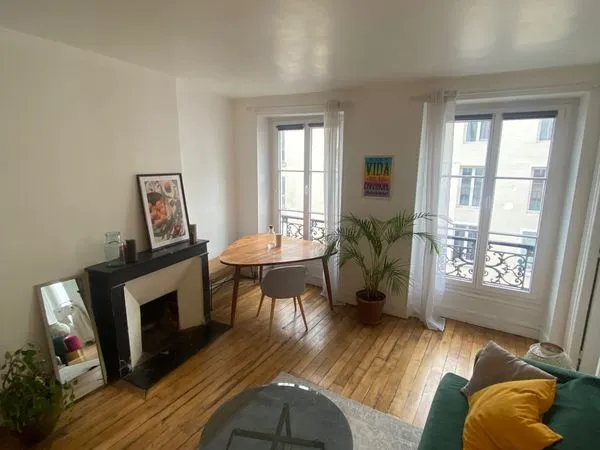 Appartement meublé Paris18ème - 41m² 