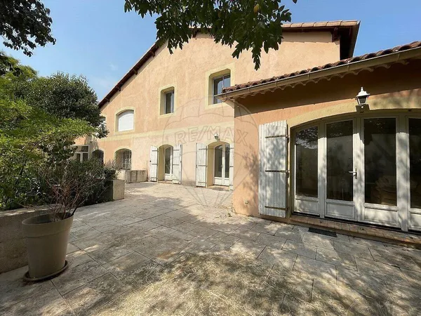 Bureaux 250 m² 