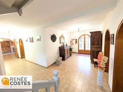 Maison 7 pièces 233 m² 