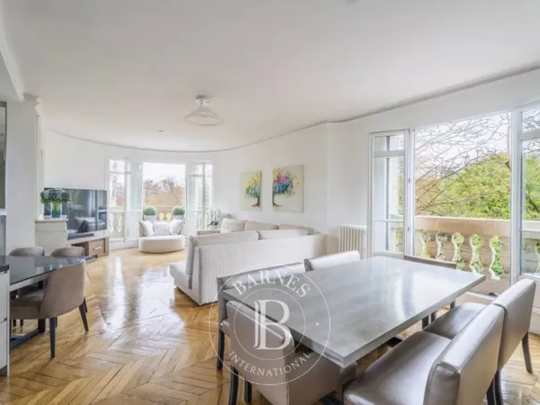 EXCLUSIVITE - Parc des Buttes Chaumont: Appartement d'exception 