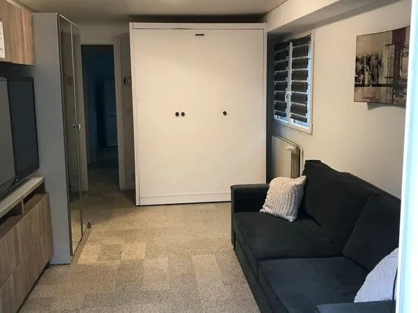 T1 bis indépendant dans maison 