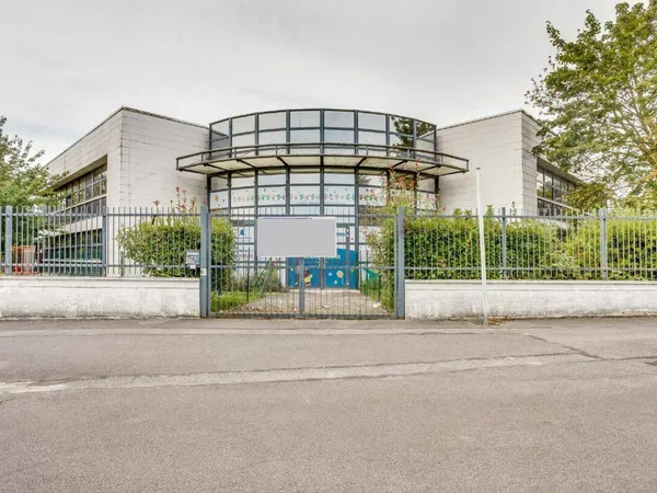 Bureaux 840 m² 