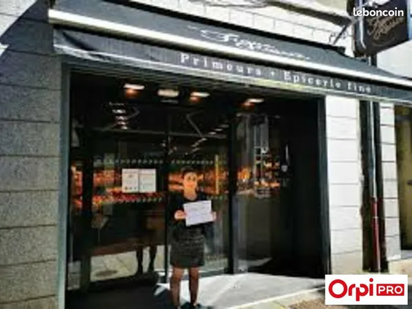 Local commercial 80 m² 