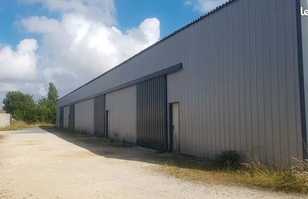 Local industriel 70 m² 