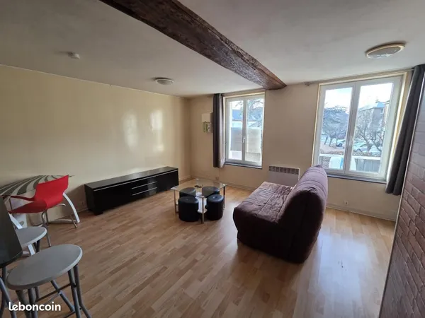 Studio 1 pièce 27 m² 