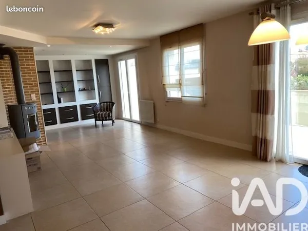 Maison 8 pièces 215 m² 