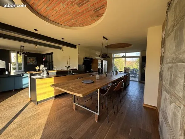 Maison 8 pièces 130 m² 