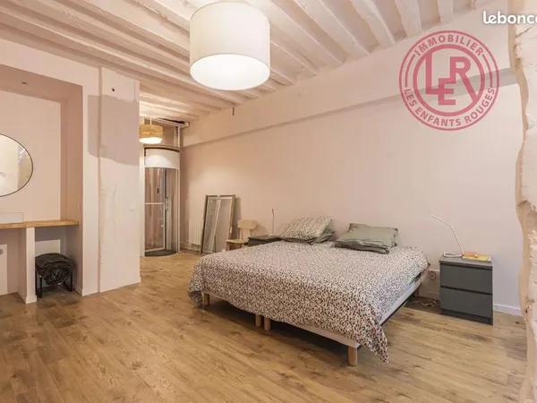 Local commercial 97 m² Paris 3ème 