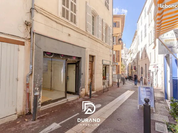 Local commercial 33 m² Marseille 