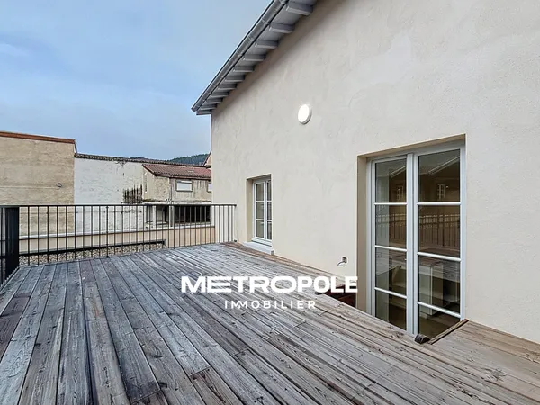 Appartement Duplex - avec terrasse et place de parking - 69 