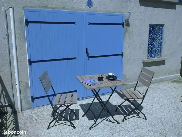 F2 dans village proche Melun 