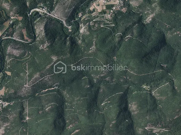 Terrain de loisir de 2,5 hectares à Saint-Vincent-d'Olargues 