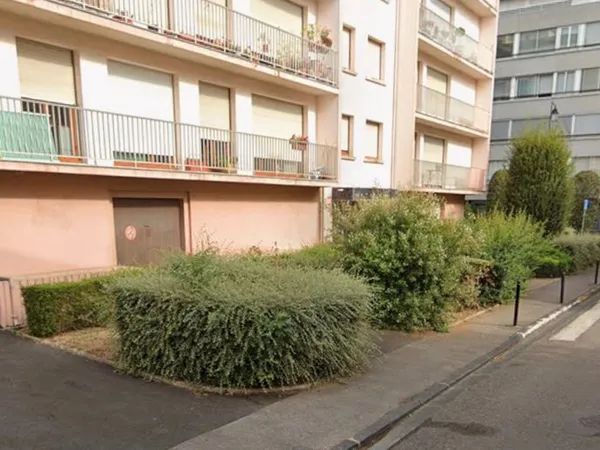 Garage proche centre avaricum 