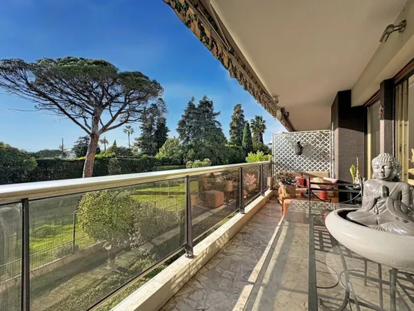 Appartement 4 pièces 109m² - Terrasse vue dégagée, garage - Cann 