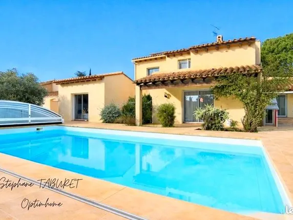 Maison 6 pièces 236 m² 