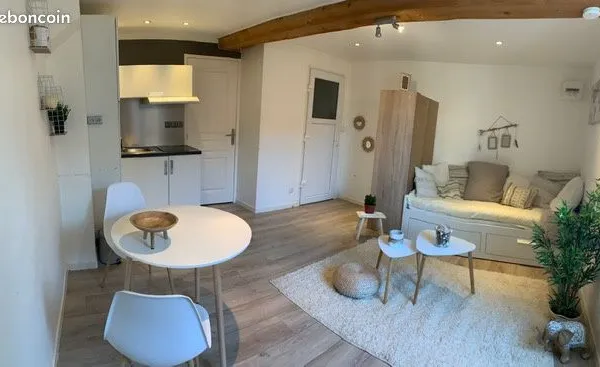 Studio 1 pièce 22 m² 