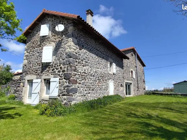 Maison 14 pièces 370 m² 