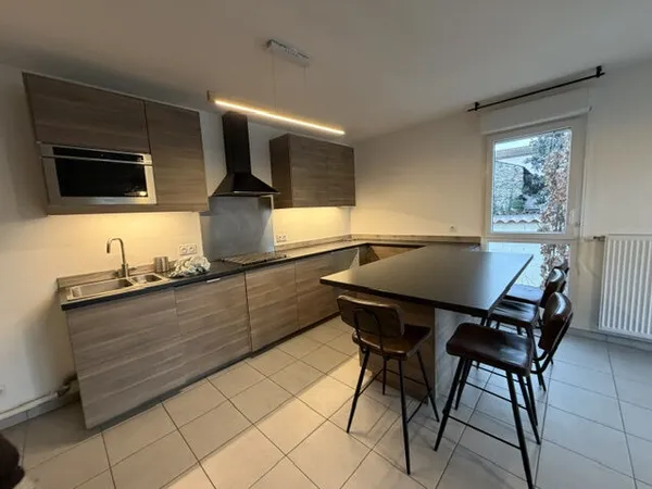 Appartement T4 meublé - Grigny 