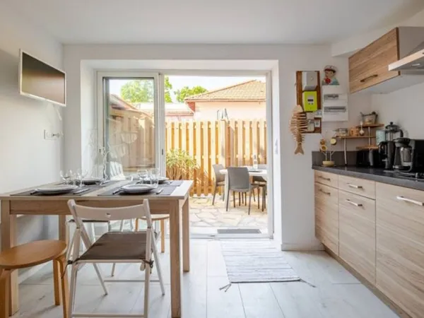 LOCATION A L'ANNÉE - T2 MEUBLÉ 