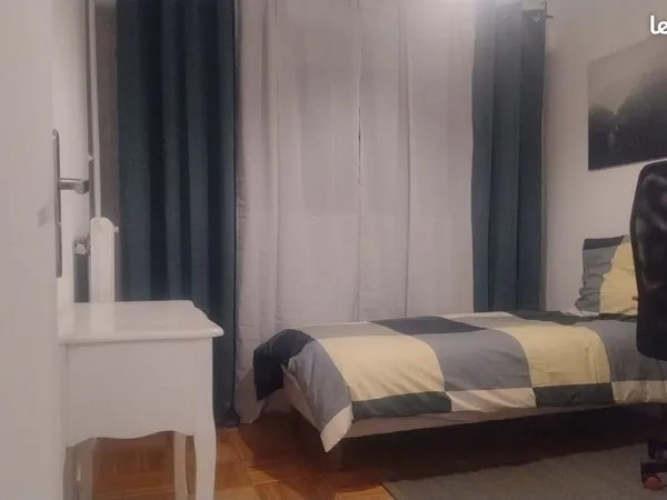 Chambre meublée disponible / Colocation (Pontoise - Marcouville) 