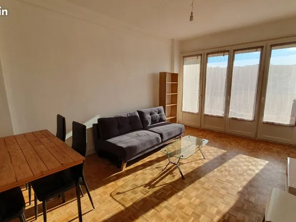 Appartement T2 meublé 53 m² proche gare 