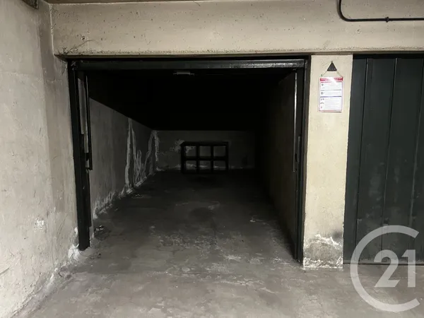 Parking 13 m² 