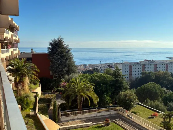 Vends appartement avec balcon vue sur mer - 49m² 