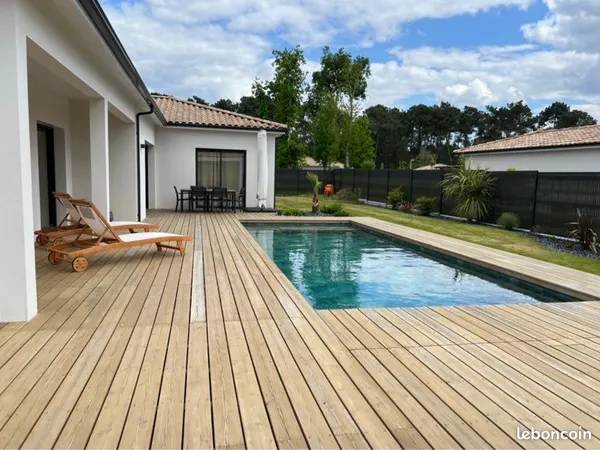 Maison contemporaine de 2023 