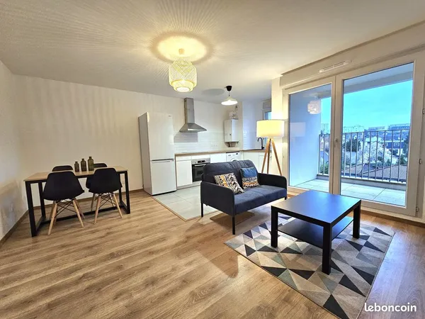 Appartement F2 meublé 43m2 + balcon avec parking situé à Villejuif disponible à partir 
