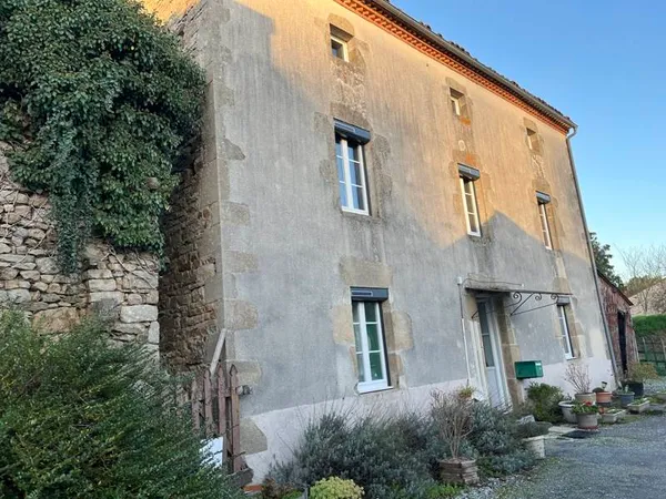 Maison de bourg 7 pièces 150 m² 