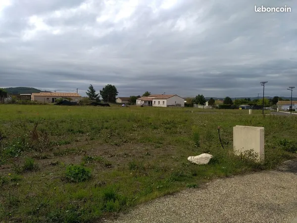 Terrain 848 m² Sainte-Colombe-en-Bruilhois 