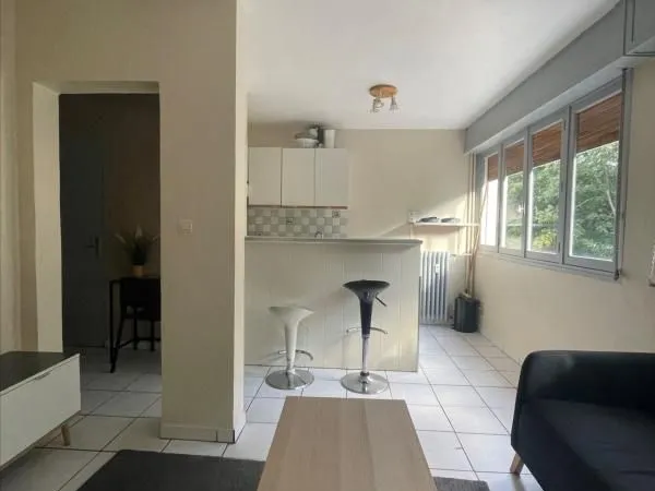 Appartement 1 pièce 33 m² 