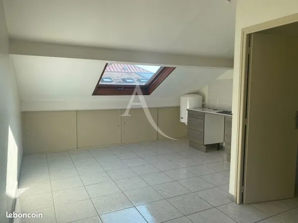 Studio 1 pièce 18 m² 