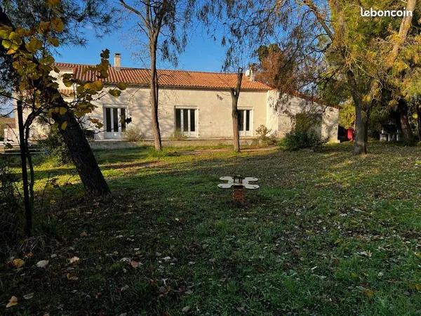 Maison à la campagne 4 chambres+1 pièce local pro 