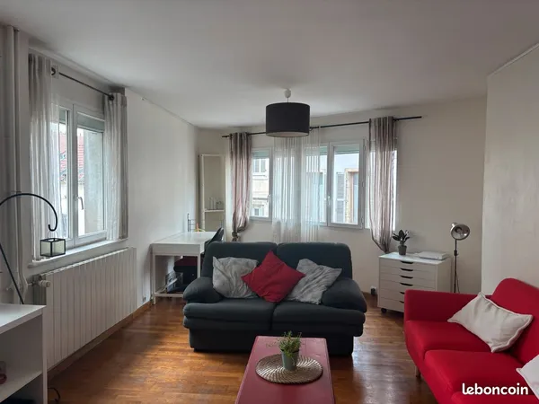 Charmant T3 lumineux - Secteur sauvegardé / Place de la République - 2e étage 