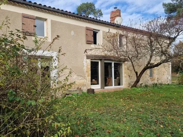 Maison en pierre 8 pièces 323 m² 