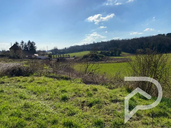 Terrain constructible 8694 m² 
