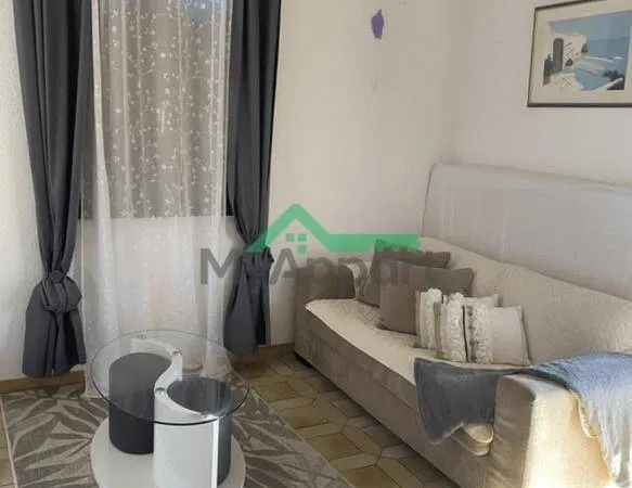 Studio 1 pièce 40 m² 