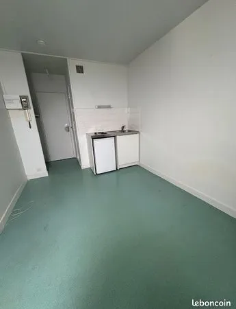 Appartement 1 pièce 14 m² 