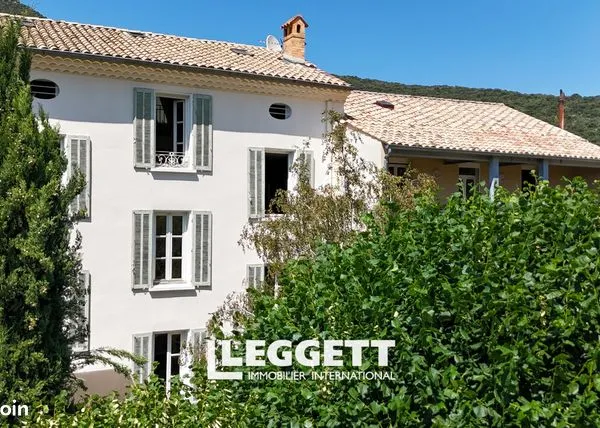 Maison 13 pièces 350 m² 