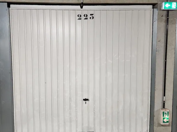 Parking 13 m² 