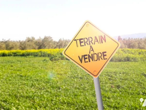 Terrain 4576 m² 