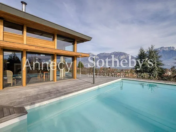 Maison 7 pièces 273 m² 